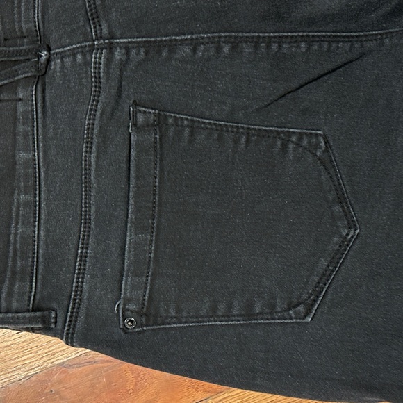 Curve Appeal. Black jeans. Size 10 - Picture 4 of 9